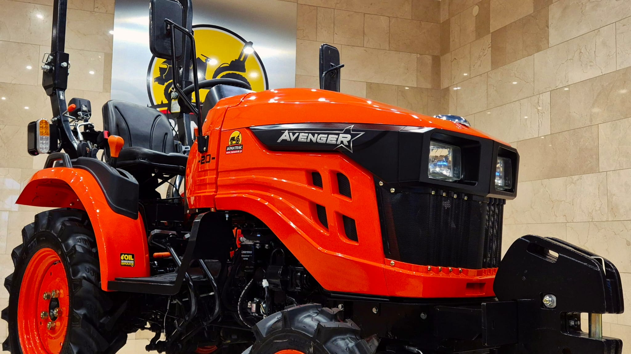 AVENGER 20 - zdjęcie 1